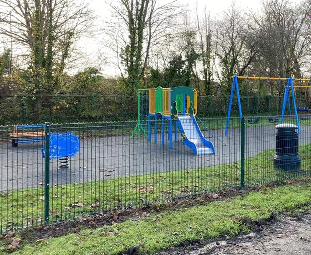 Heatherton helps local community project