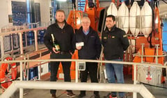 Park owners raise over £2,000 for Tenby RNLI
