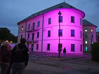 Illumination of County Hall supported BLM message, not  protests states council leader