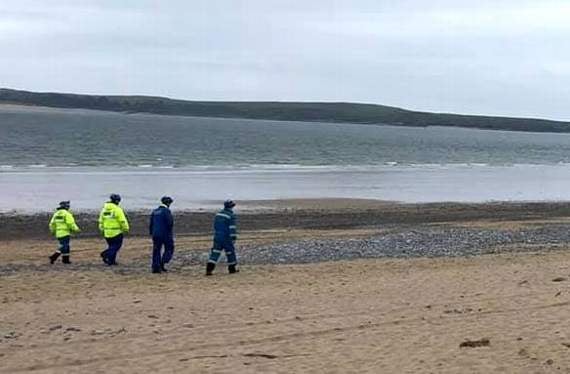 Coastguards investigate reports of abandoned boat on South Beach