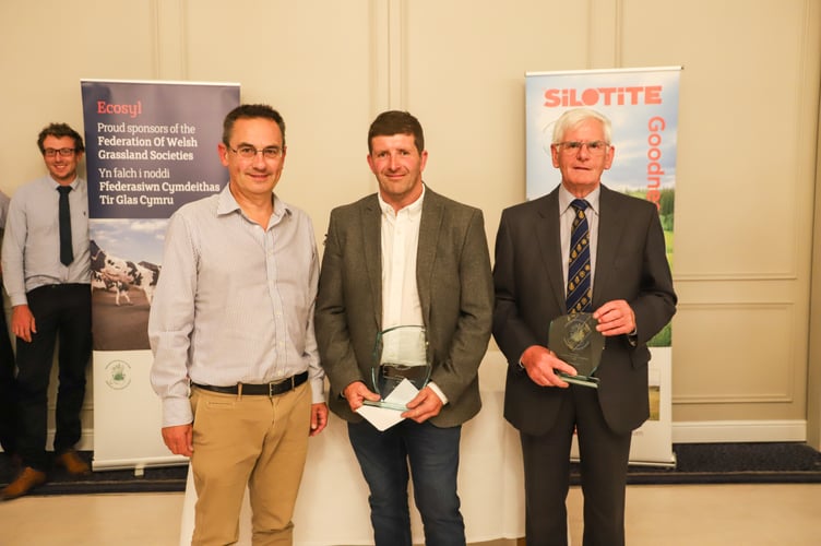 Grassland Competition: Euryn Jones HSBC with Morris Davies (Winner) and Wyn Jones (runner up)
