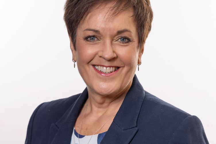 Deputy Minister for Arts, Sport and Tourism Dawn Bowden