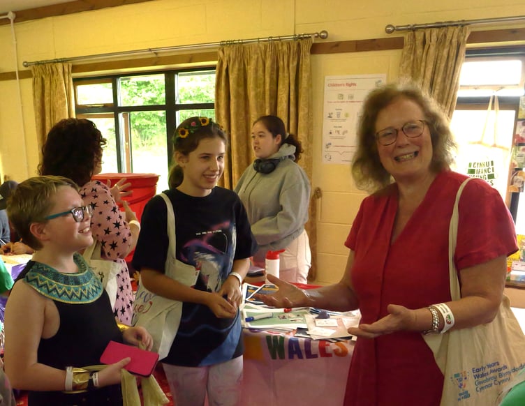 Julie Morgan meets young carers at the festival
