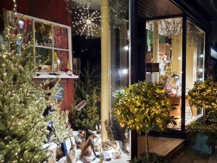 Narberth shop at Christmas