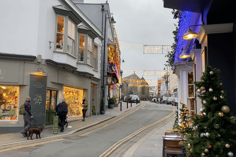 Christmas in Tudor Square, Tenby