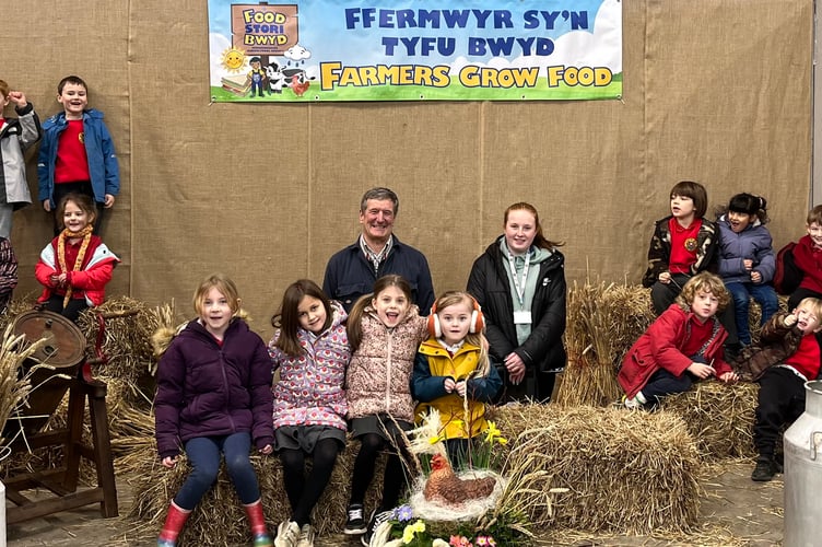 Ysgol Bro Ingli with arable farmer, Walter Simon