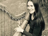 Hear harpist Jess Ward at Tenby