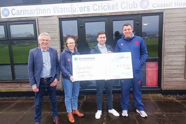The cheque presentation at Camarthen Wanderers Cricket Club