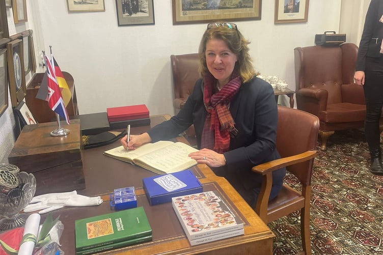 Burgermeisterin Claudia Dettmar-Muller at Pembroke Town Council Chamber