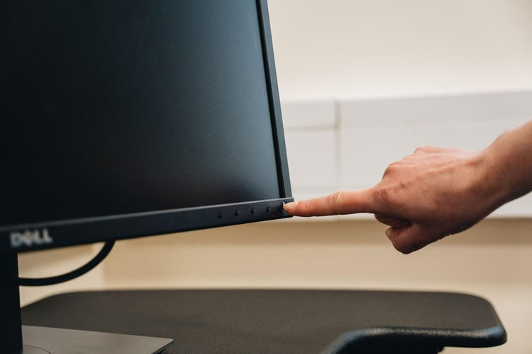 Switch it Off campaign - switching off monitor