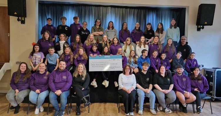 St Katharine’s Stratford Players with Paul Sartori Hospice at Home Charity Manager, Sandra Dade.