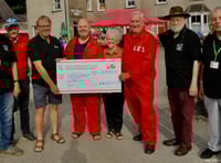 £2,250 donated to Wales Ambulance at Cresswell Quay event