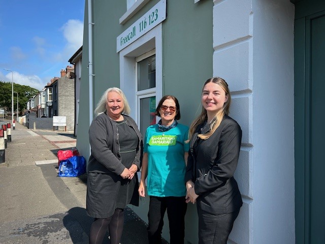 Laura and Sian from Yorkshire Building Society in Tenby meet with Janet Neale from The Samaritans