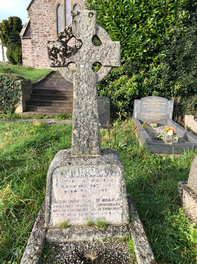 Billy Morgan’s grave at Jeffreyston Church