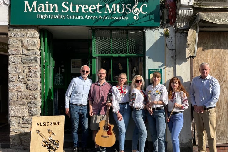 Malva at Main Street Music in Pembroke