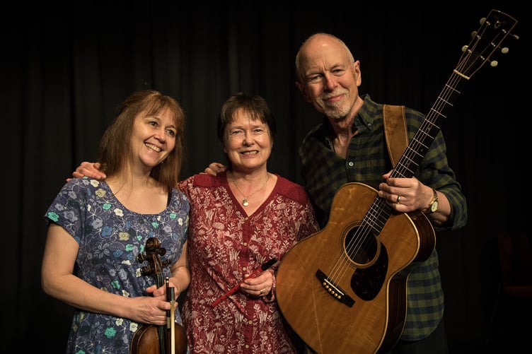 Broadoak Folk Trio