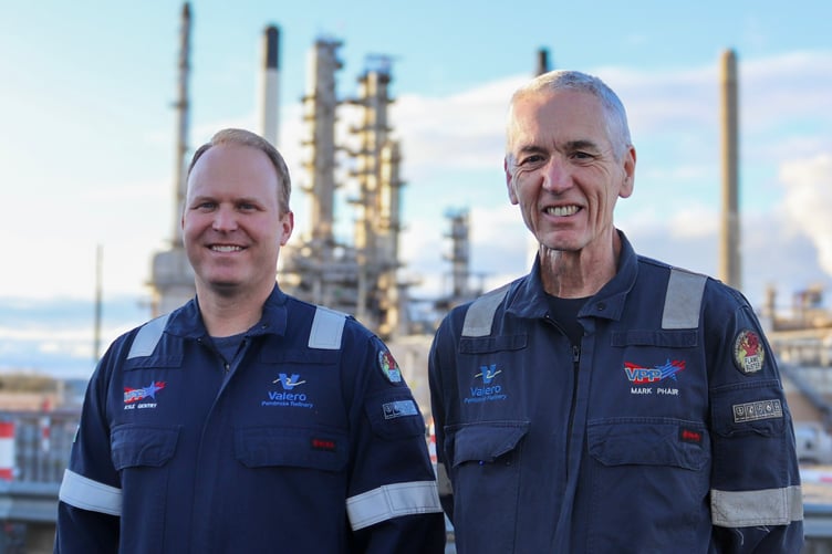 Kyle Gentry (left) has been named as Valero Refinery Pembroke’s new Vice President and General Manager, replacing Mark Phair who will retire after 42 years in the Oil and Gas industry.