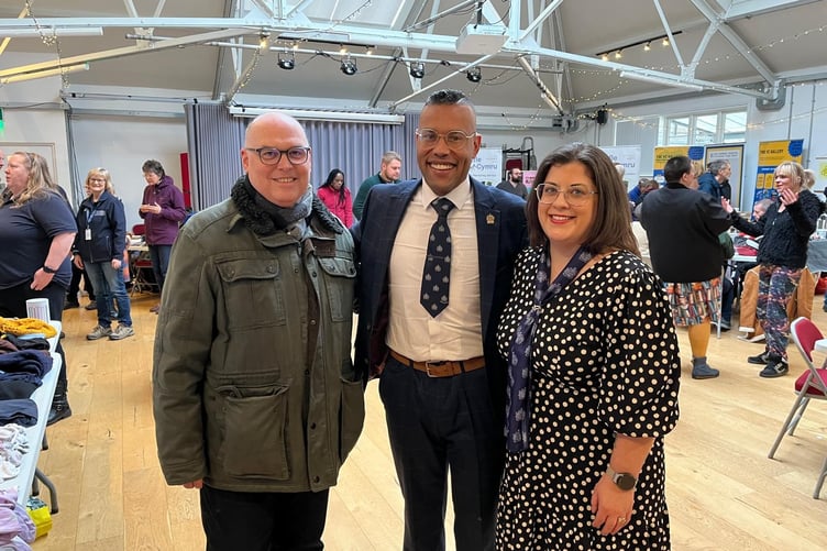 Senedd Member Paul Davies called Feed the Community a “fantastic initiative” when he visited Haverhub in Haverfordwest recently. The project, supported by several local organisations, invites residents for free hot meals and free activities. Mr Davies is seen with organisers Cllr Randell Izaiah Thomas-Turner and Cllr Dani Thomas-Turner.