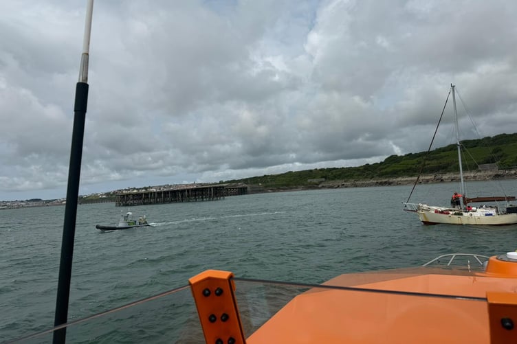 Angle RNLI assist yacht Milford Haven