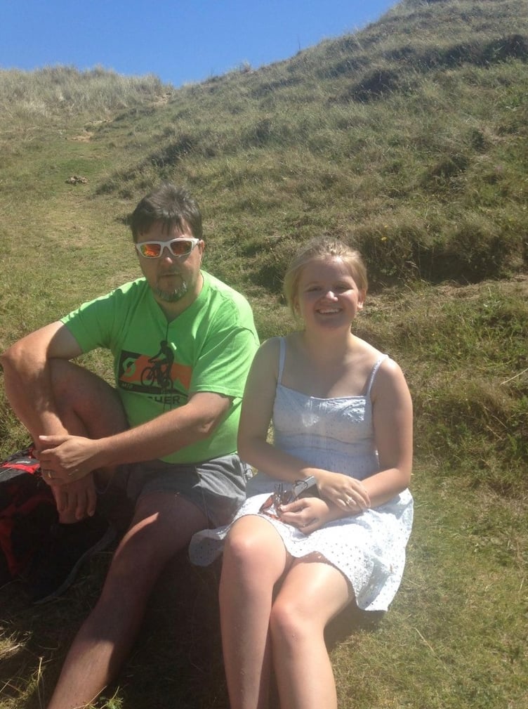 A teenage Eve Thomas and her dad Nigel