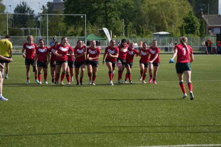 Wales Women celebrate qualifying for the World Cup