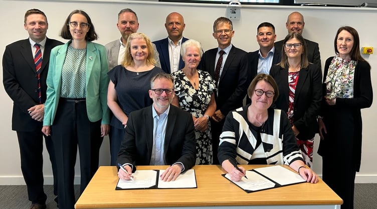 Signing the Memorandum of Understanding