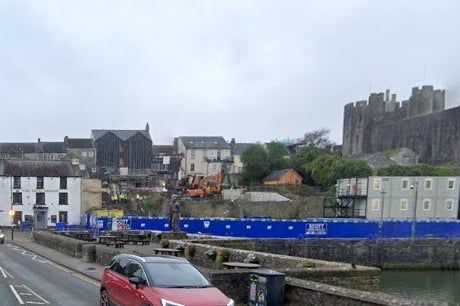 Plans for five new homes in Pembroke have been rejected due to concerns over potential impacts on the water quality of the Pembrokeshire Marine Special Area of Conservation.
