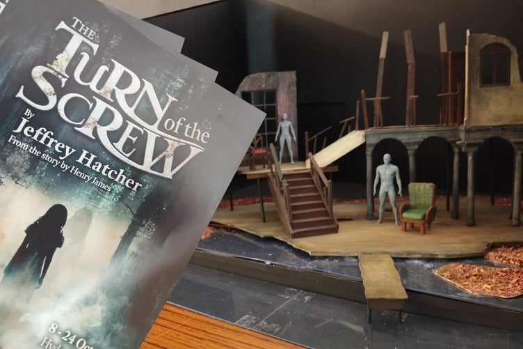 The Turn of the Screw - set design