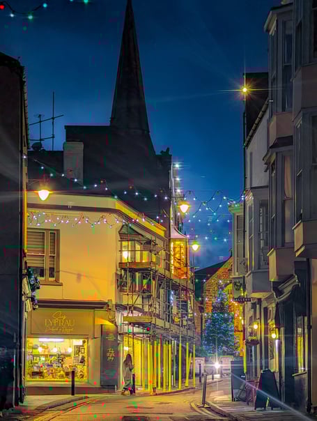 Looking up from St Julian Street into Tudor Square and the town’s Christmas tree, this photo from ‘Picture This: Tenby Observer photography club’ stalwart Lucy Crockford celebrates an early December morning in Tenby.