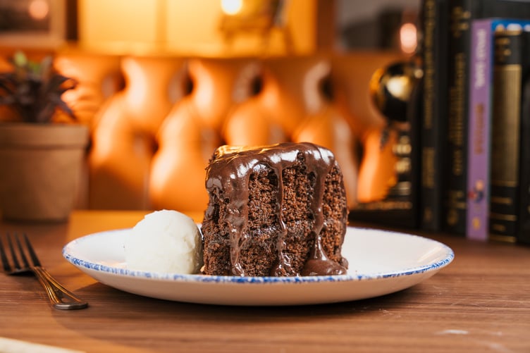 Bruce Bogtrotter’s chocolate cake