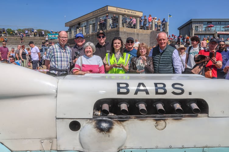 he family of Parry Thomas were given a commemorative glass plaque in from of the iconic car on the beach front.
