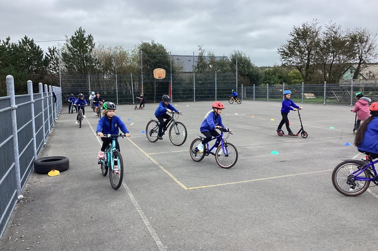 Ysgol Glannau Gwaun celebrates prestigious Gold Active Travel award